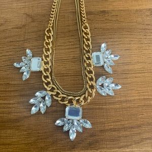 Statement necklace